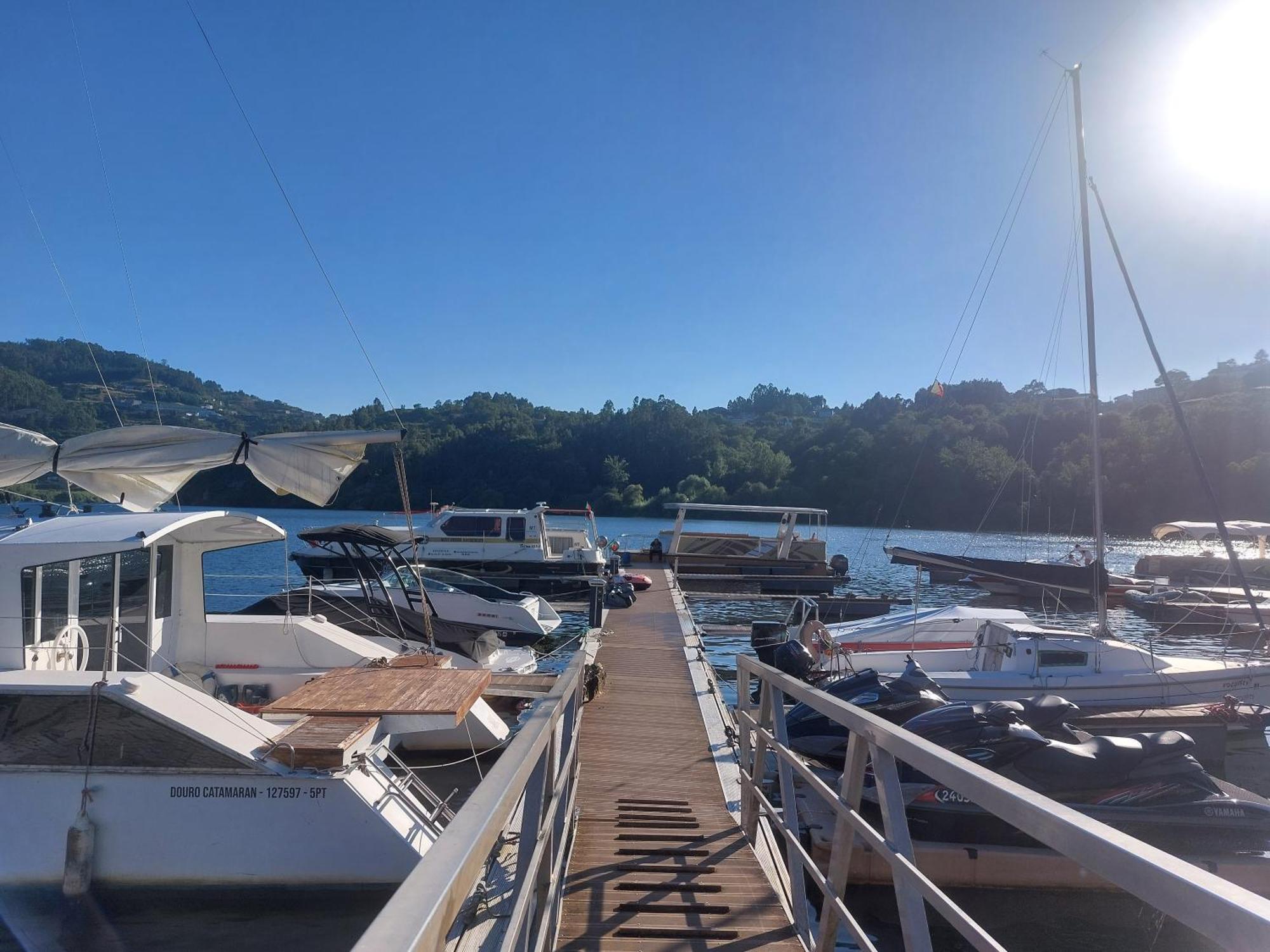 Hotel Douro Houseboats Marco de Canavezes Exterior foto
